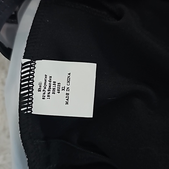 Walkonbeach Pink Floral Scoop Back Crossover One Piece Swim Suit, Size XL - Picture 5 of 6